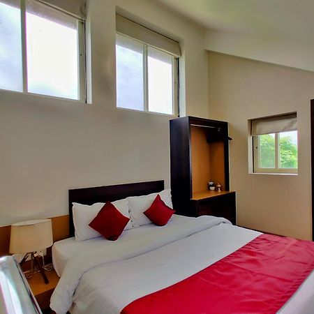 Pushpam Sanskruti Resort Karjat - A Pure Veg Resort Dhamni Bagian luar foto