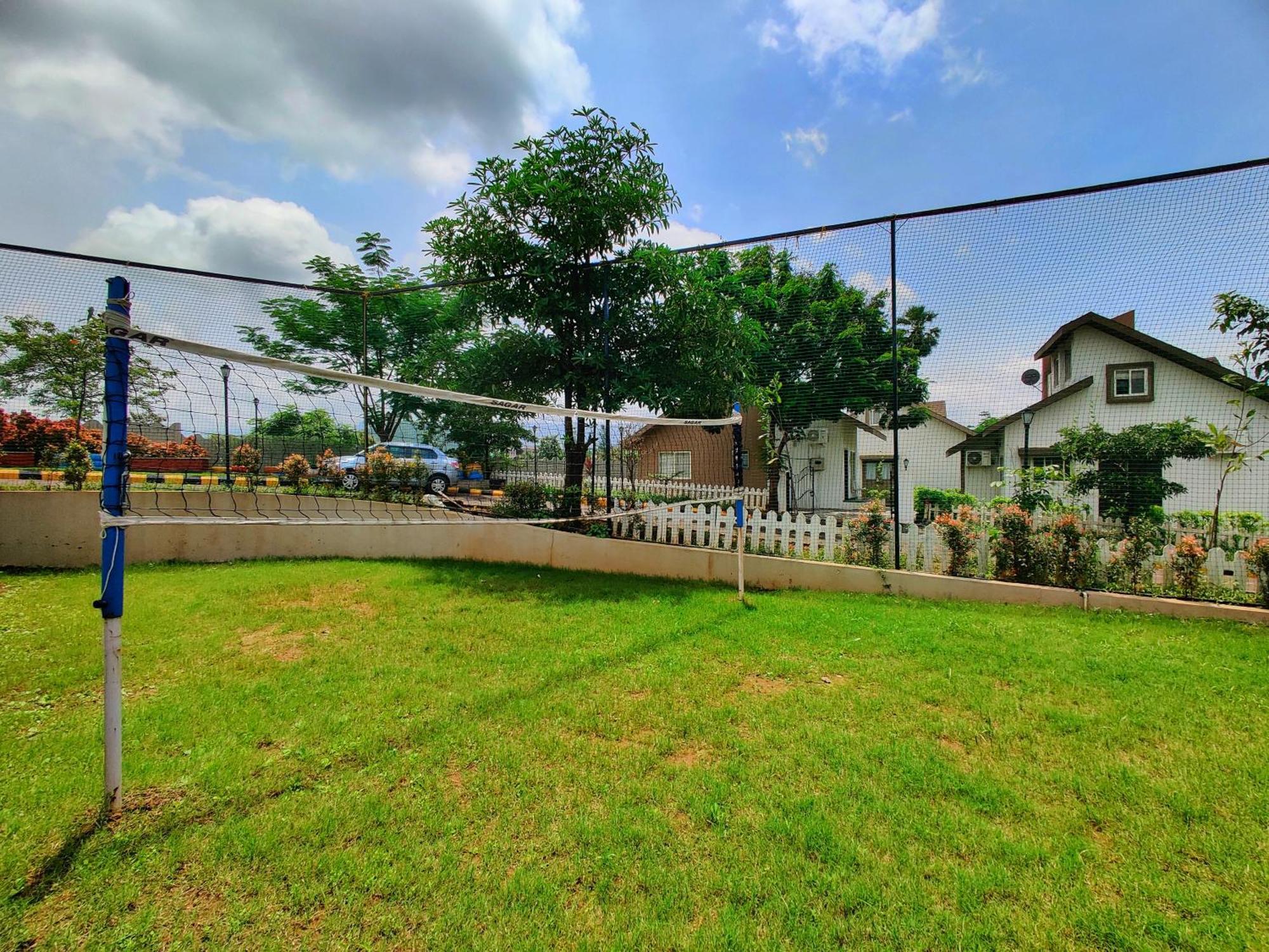 Pushpam Sanskruti Resort Karjat - A Pure Veg Resort Dhamni Bagian luar foto