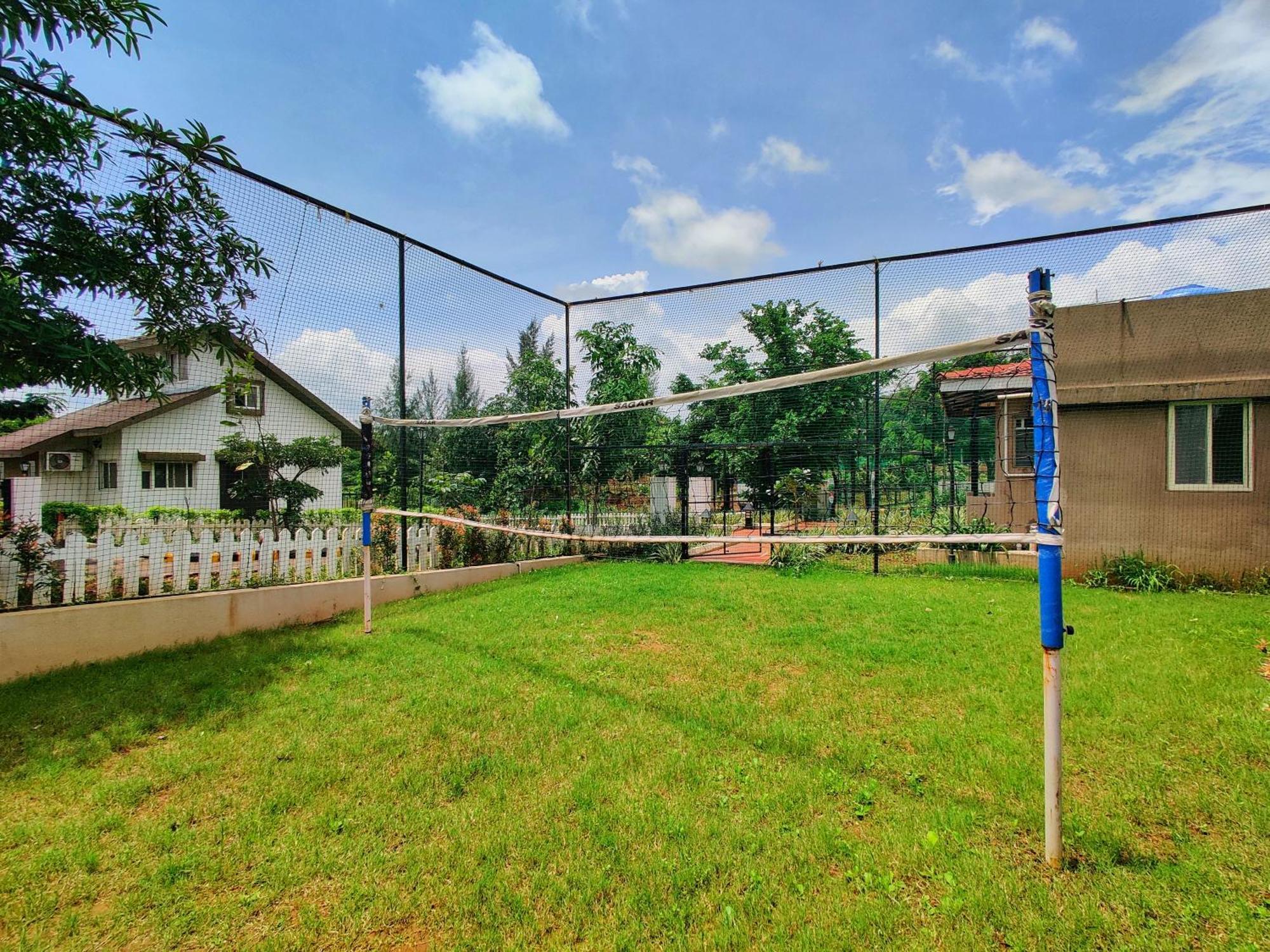 Pushpam Sanskruti Resort Karjat - A Pure Veg Resort Dhamni Bagian luar foto
