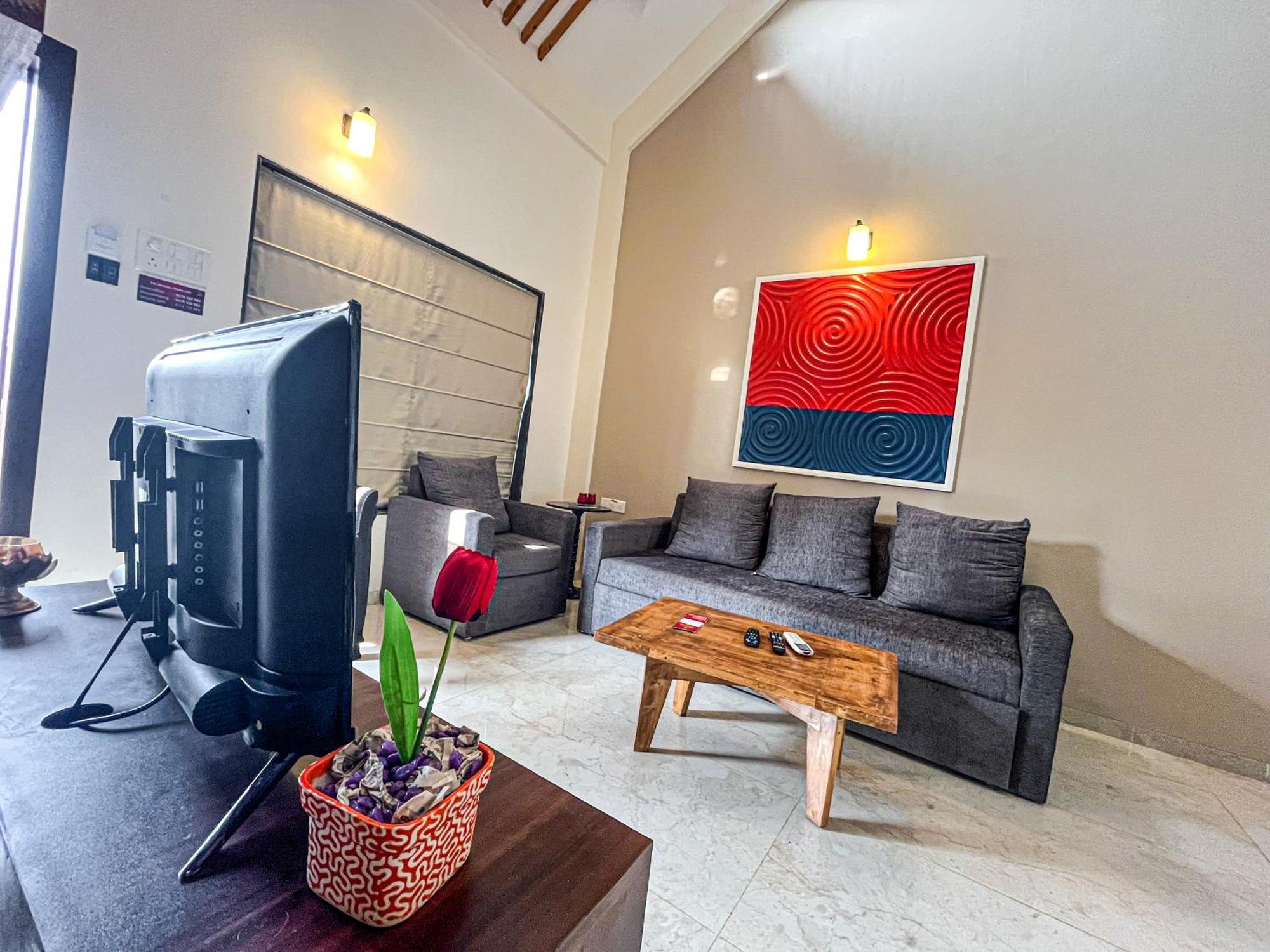 Pushpam Sanskruti Resort Karjat - A Pure Veg Resort Dhamni Bagian luar foto